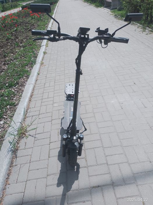 Продам электросамокат