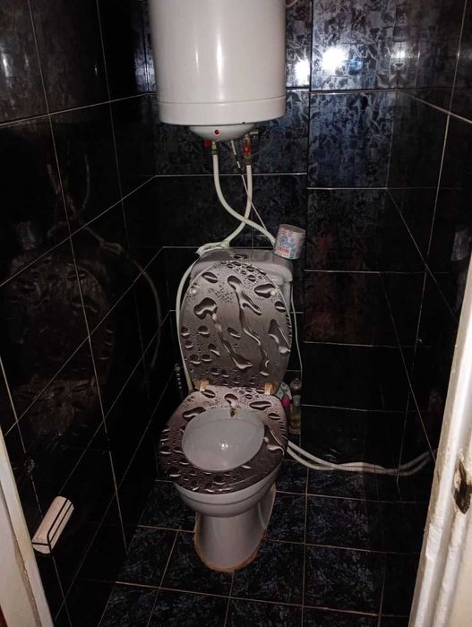 продам трехкомнатную квартиру, ул. Сытова