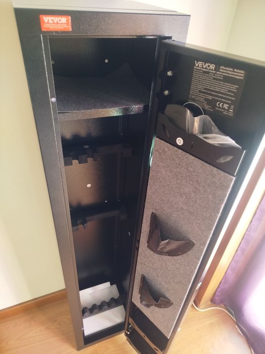 Cofre para 5 armas. 
Abertura de chave , impressã