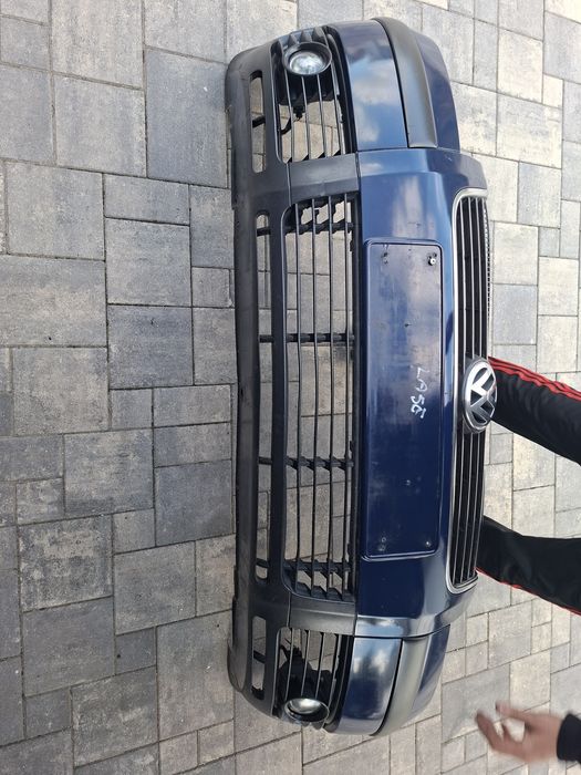 Vw Passat b5 fl lift zderzak przod przedni granatowy  niebieski la5e