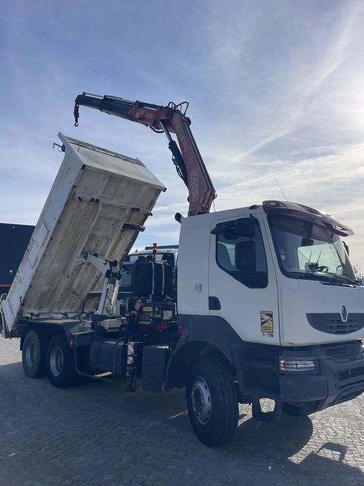 Renault Kerax 370 Dxi - 6x4 - Basculante C/ Grua