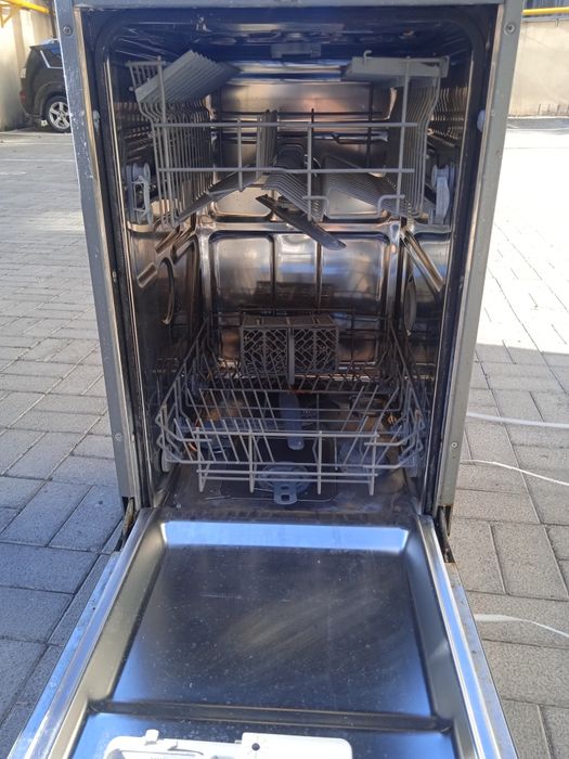 Посудомойка girenje
