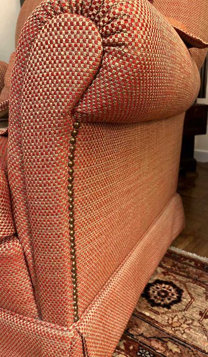 2 Poltronas + 1 banqueta com almofadas e proteção de braços