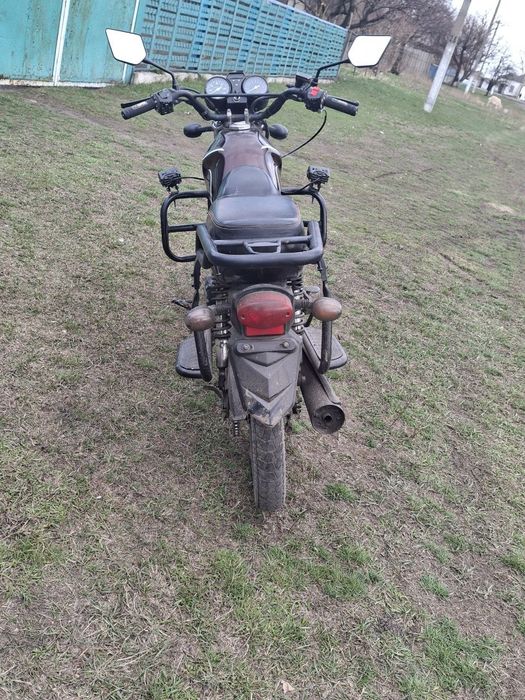 Продам мотоцикл Spark 125. На повному ходу – сів і поїхав. Є документи
