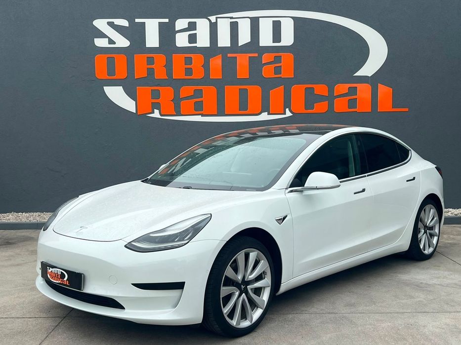 Tesla Model 3 Standard RWD Plus