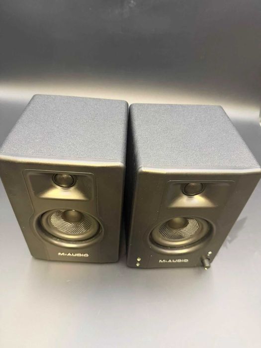 M-Audio BX3 Stan: sprawny, bardzo dobry Data zakupu 18.02.2026