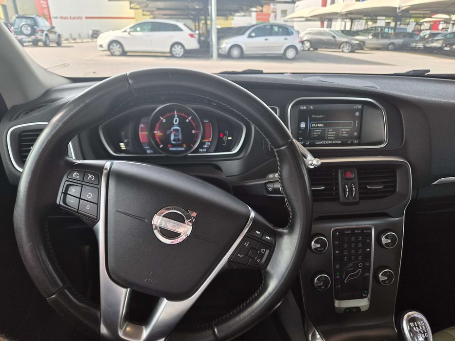 Volvo V40 D2 2012 Preto