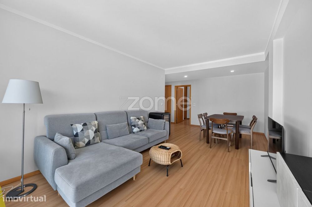 Apartamento T2 mobilado para arrendamento no Lumiar – Alta de Lisboa