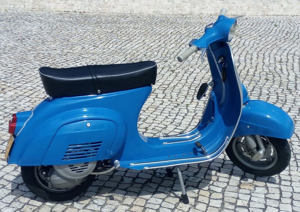 Vespa 50 Special - Aluguer para montras