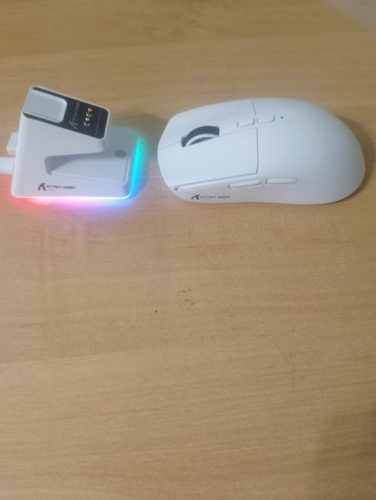 Нова мишка Attack shark x6