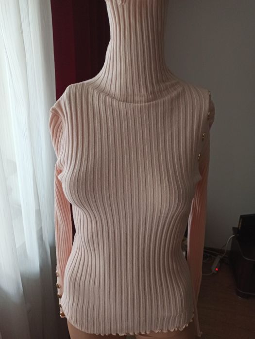Sprzedam Sweter rozmiar S M nowy