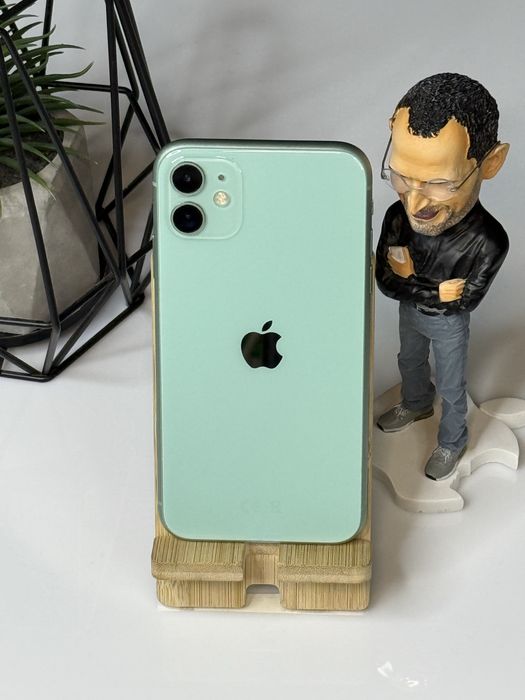 iPhone 11 64/128/256 White Red Yellow Green Purple Black Used