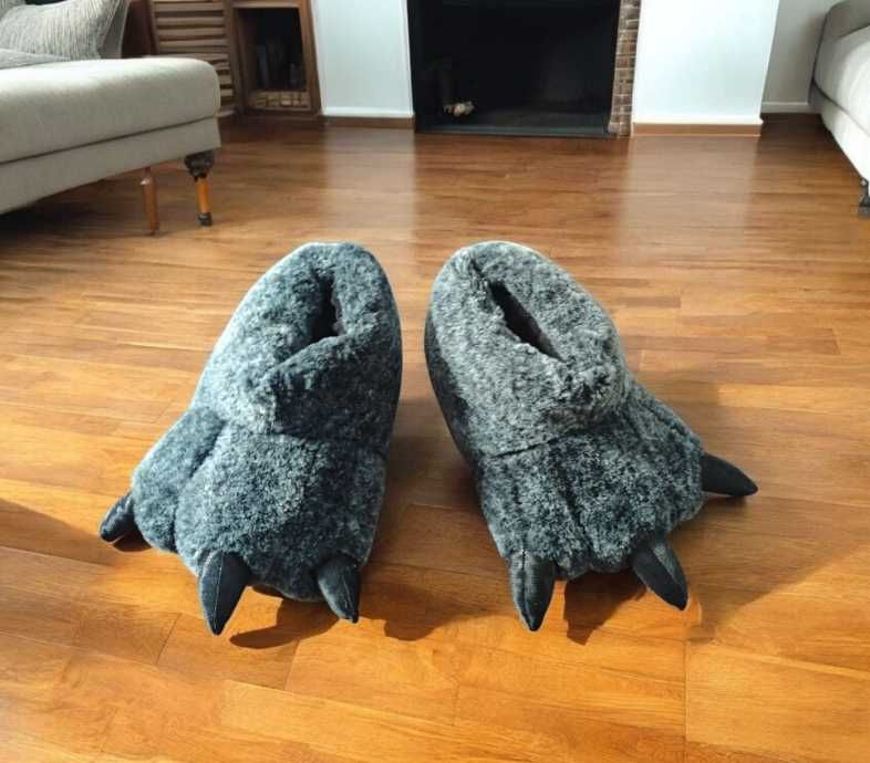 Ciepłe kapcie w kształcie łap – stan idealny, rozmiar 37–42