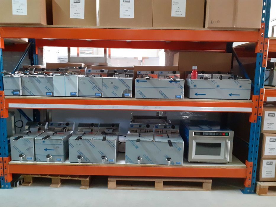 Vitrines, Fornos, Bancadas,  Fritadeiras..