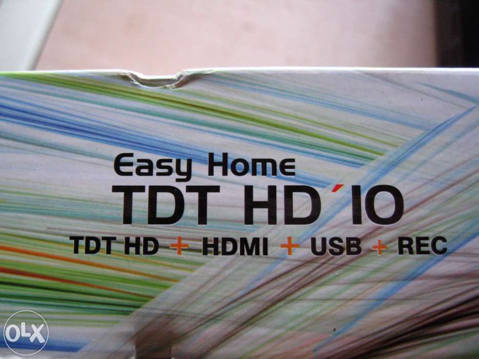 Top-of-the-line DTT receiver with extensive additional features64585122834689124