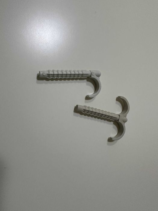 Дюбель крюк для труб