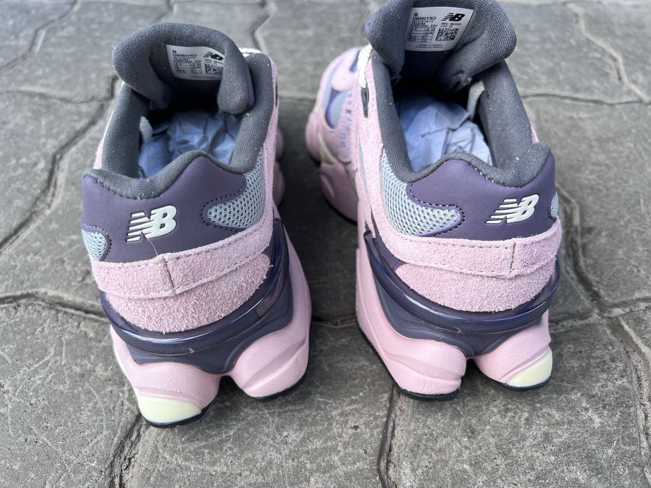 Кросівки жіночі New Balance 9060 Pink Lavender 37-40р.
