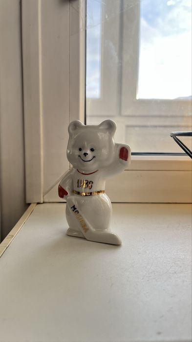 Олимпийский мишка статуетка СССР 1986 года