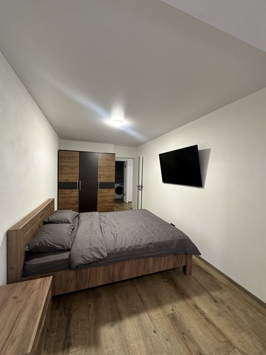 **ЦЕНТР! ЦУМ! Сучасна 2-Кімн. по вул. Пятницька, Цегл. Буд.