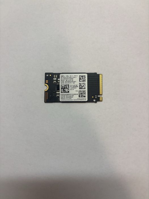 SSD диск Samsung PM991a 512Gb NVMe PCIe M.2 2242 (MZ-ALQ512B)