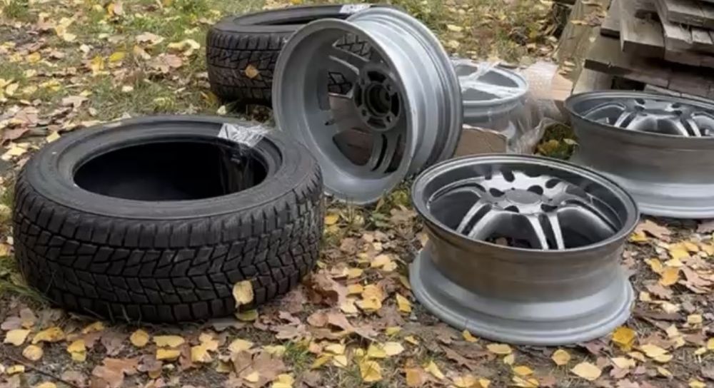 Продам колеса 4/100 + Bridgestone blizzak