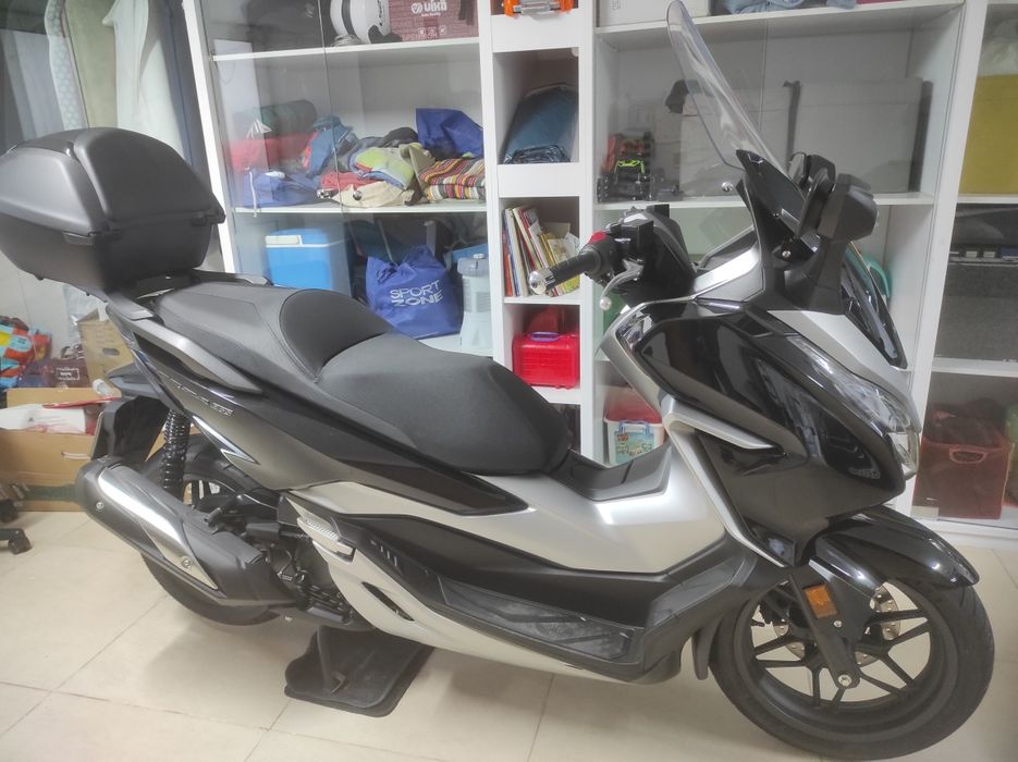 Honda Forza  300