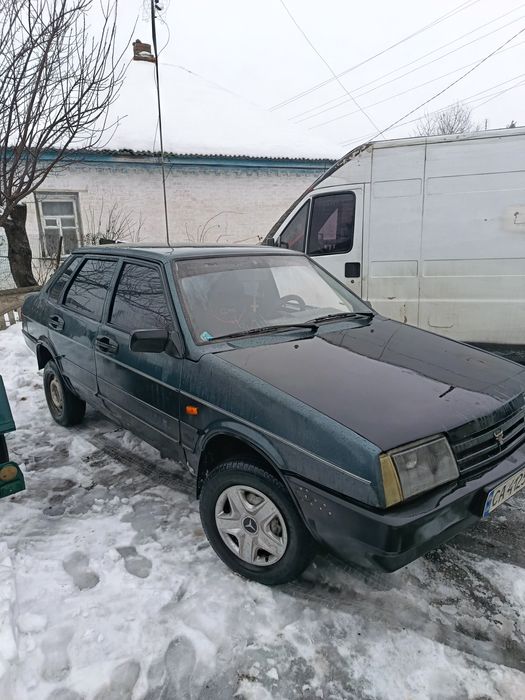 ВАЗ в непоганому тех стані. Заміна масел фільтрів та ремня гри а також заміна масла в КПП.  Двигун КПП та ходова в доброму стані по кузову є недоліки. ВАЗ 1.5 газ бензин вписано.  Переоформлення. Авто повністю на ходу .