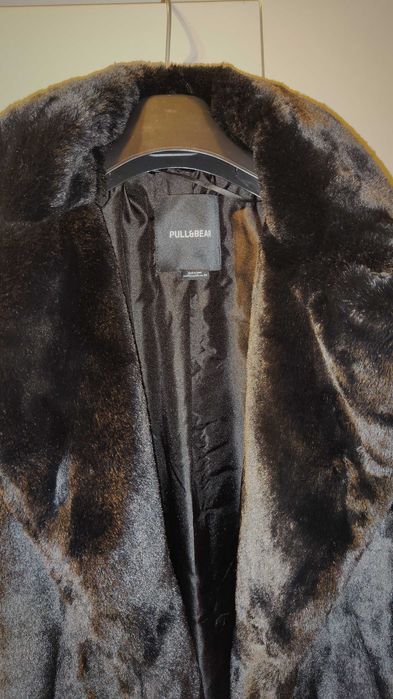 Futro czarne futrzany płaszcz elegancki XS