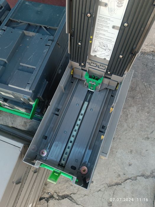 Якісний ящик кейс з міцного пластику контейнер бокс під інструменти