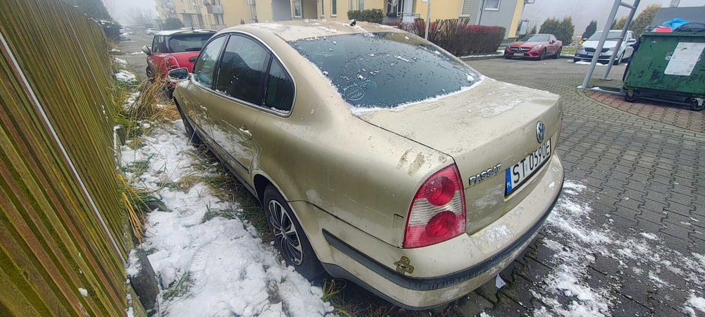 Volkswagen Passat B5 FL 1.8T 2002 | uszkodzony |