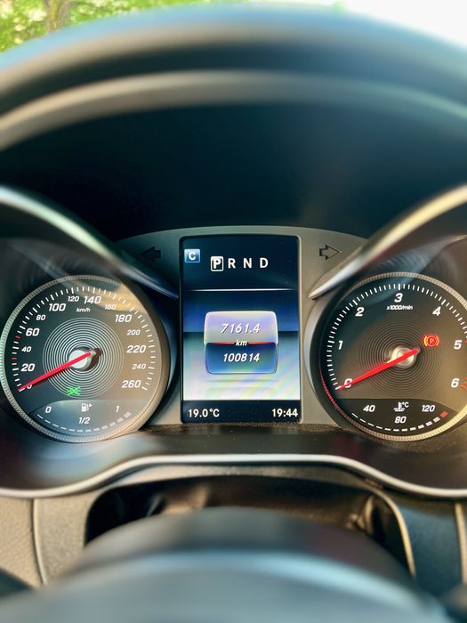 Mercedes-Benz C250d Coupé 9G Tronic AMG Line (2017) — Excelente Estado
