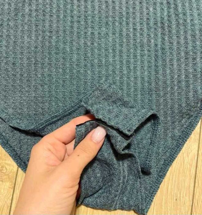 Body sweterek odkryte ramie, elegancki shein M