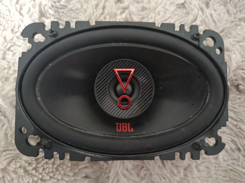 Продам Колонка JBL