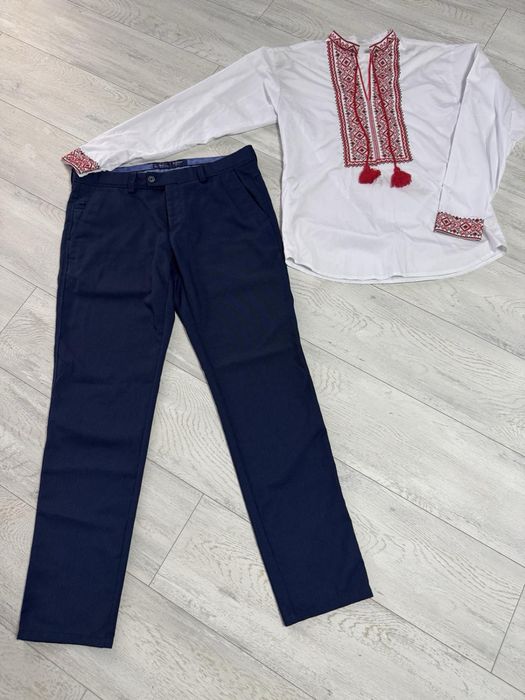Вишиванка, сорочка та брюки
