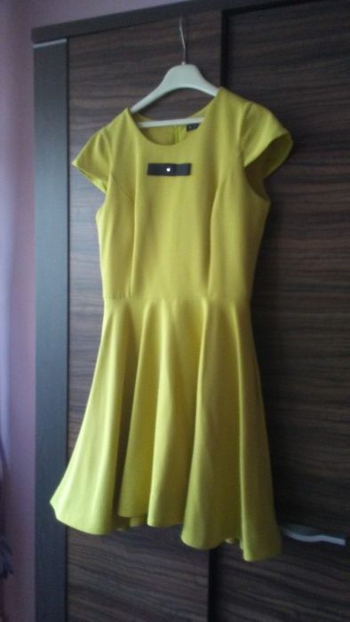 Sprzedam suknię 40zł