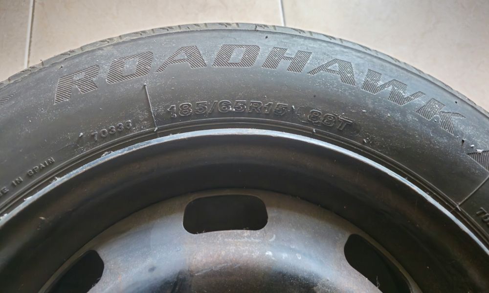 Pneu e Jante 185/65 R15  FIRESTONE ROADHAWK