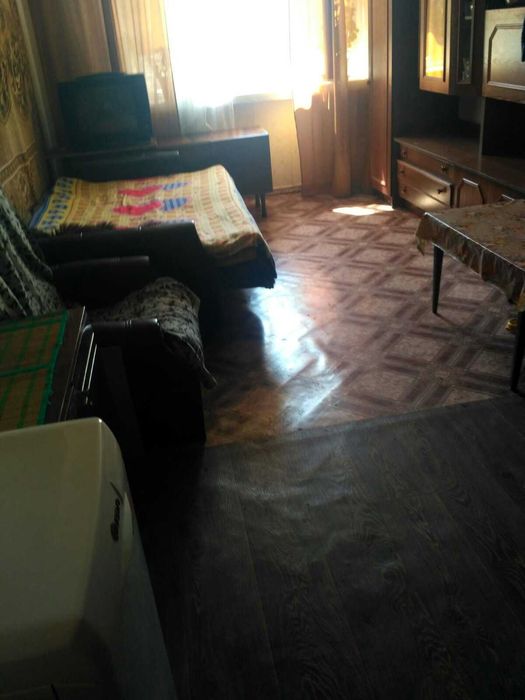 Продам комнату в коммуне в Лузановке!