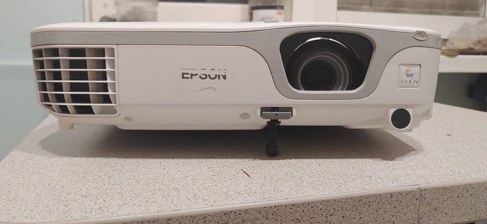 Projektor epson eb-x11