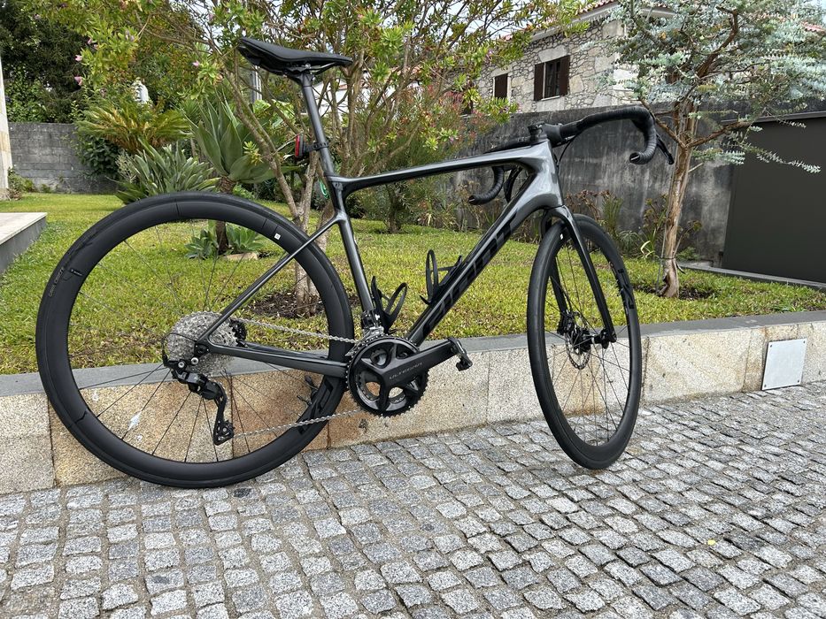 Bicicleta de Estrada em Carbono Giant Defy Pro 2