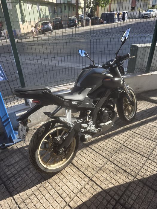 Yamaha mt125 impecável