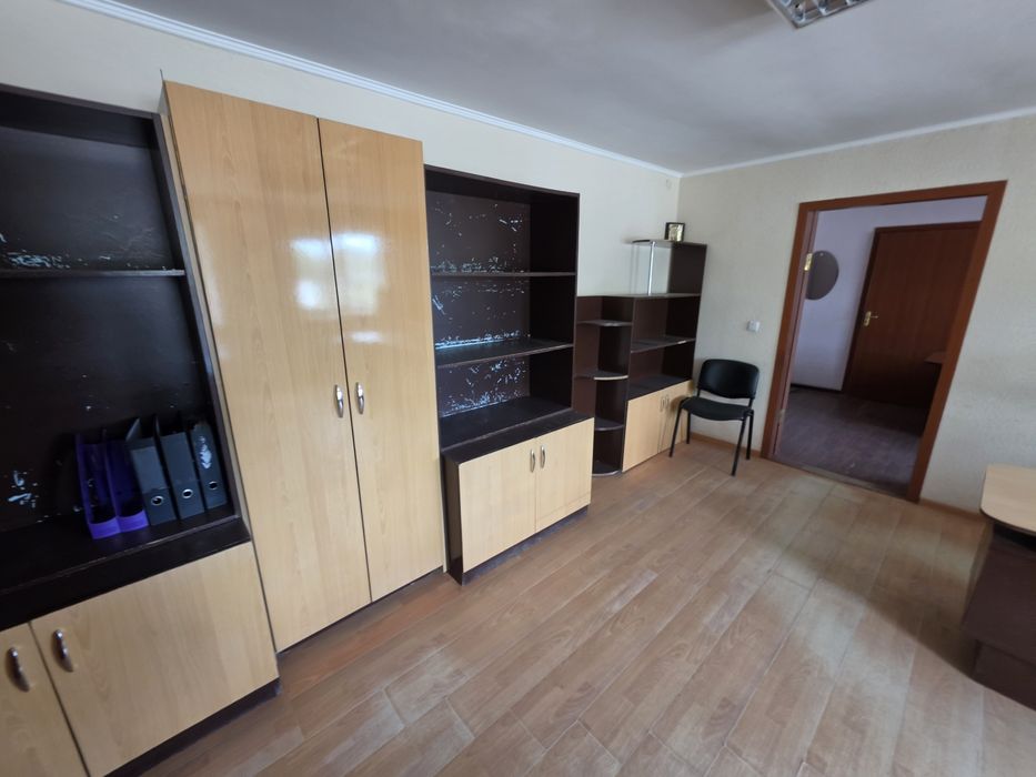 Продається офісне приміщення 82 квм