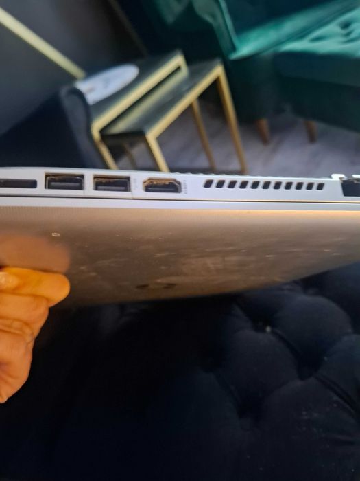 Laptop stan dost od zaraz