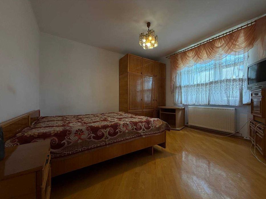 Продаю 3к.квартиру біля парку