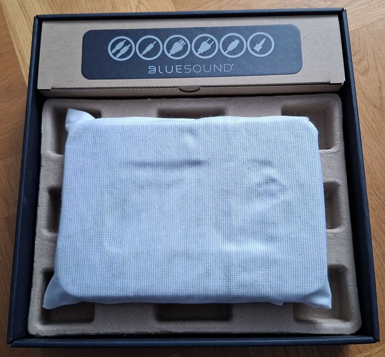 Bluesound Node 2i – z zasilaczem liniowym Tomanek