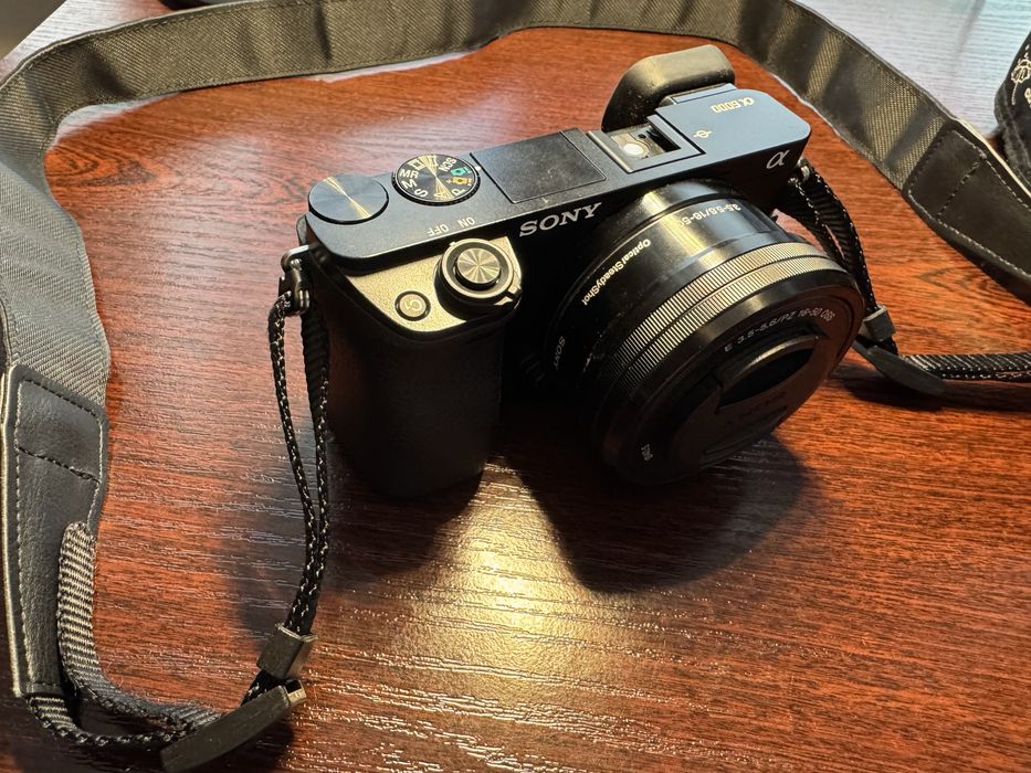 Aparat Sony Alpha 6000