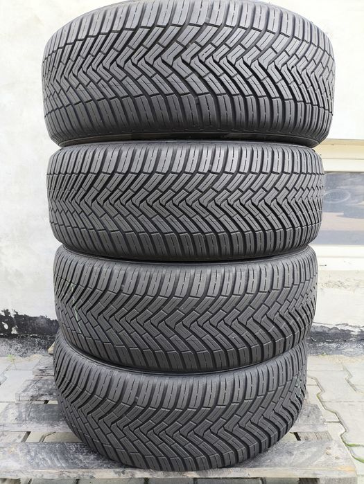 215/55/17 Continental Allseason Contact KOMPLET