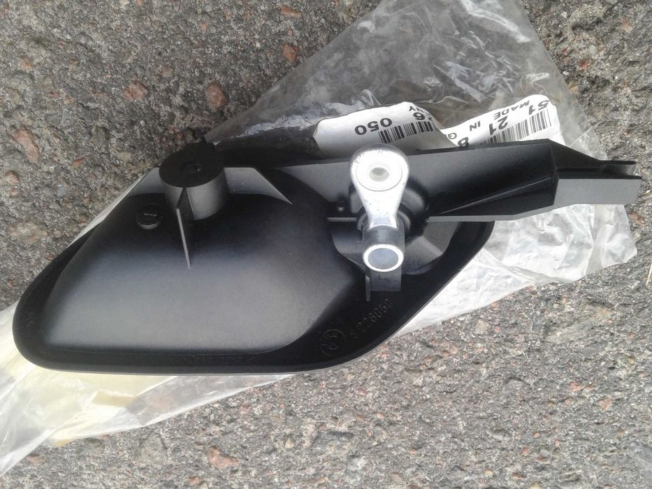 BMW E39 E38 Ручка  внутренняя правая  оригинал  800 ГРН