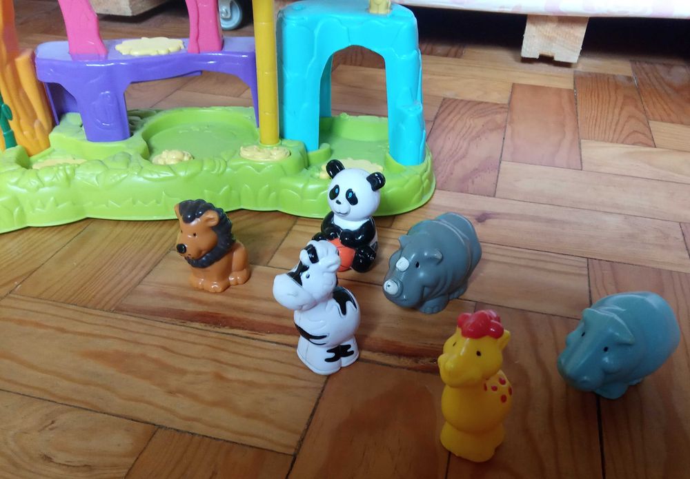 Jardim zoológico - a partir de 12 meses - como novo