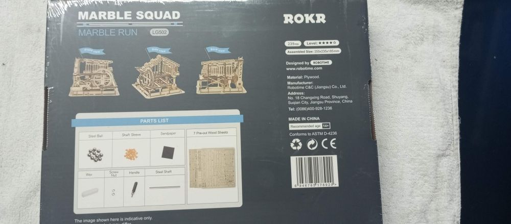 Puzzle em madeira novo