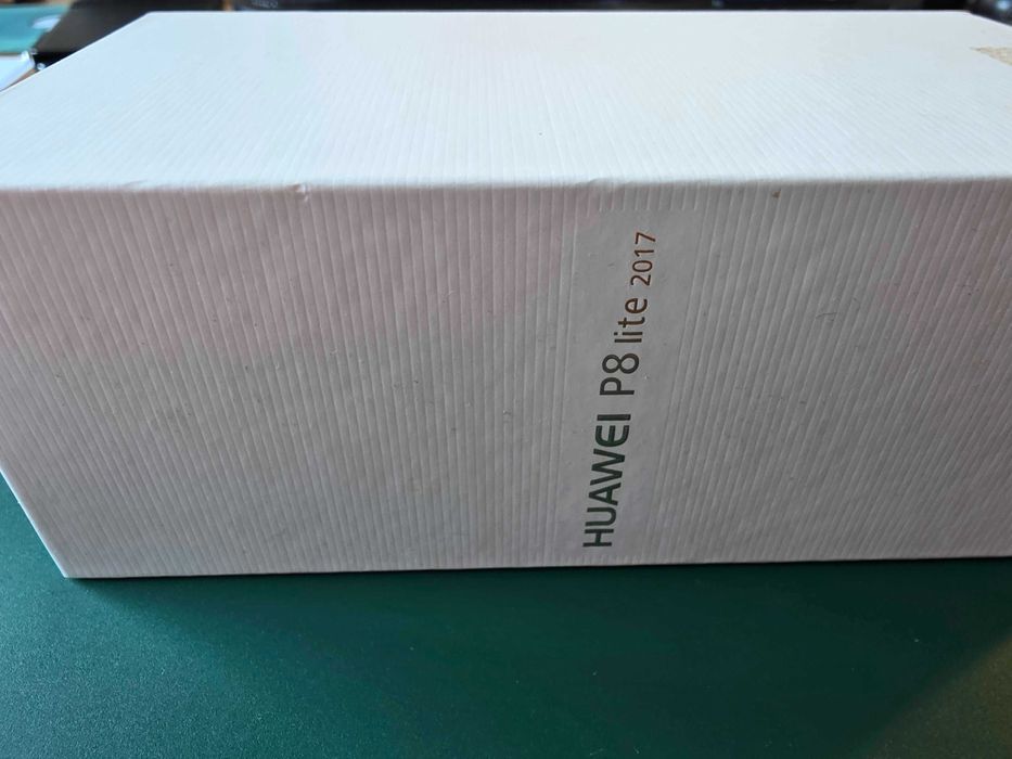 Telefone Huawei P8 Lite 2017 muito bom estado